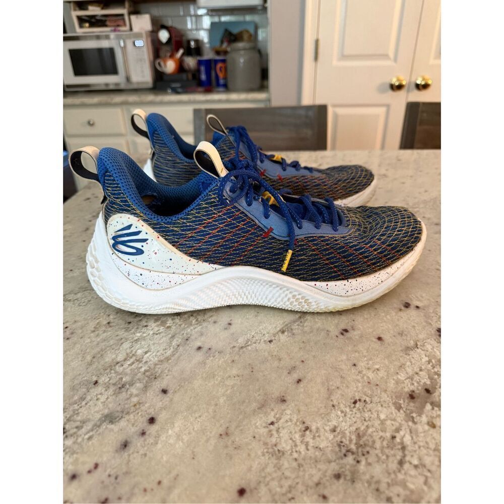 Under Armour X Steph Curry Sneakers sz 11.5